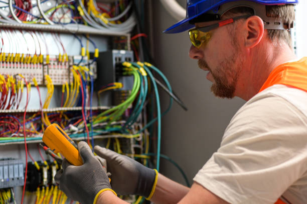 Best Local Electrician Companies  in Lakeland, NY